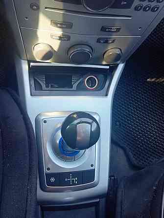 Opel Astra 2010 Макеевка