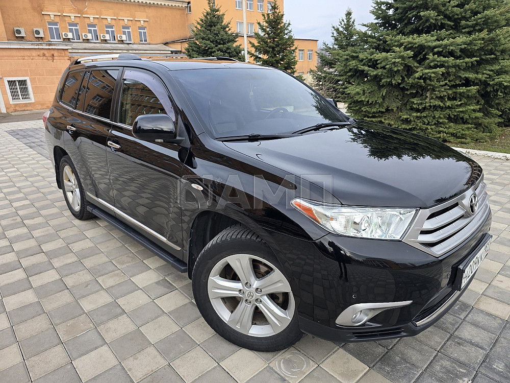 Toyota Highlander 2012  - изображение 8