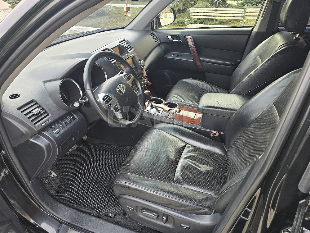 Toyota Highlander 2012  - изображение 4