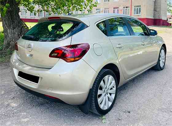 Opel Astra J 2013 Донецк