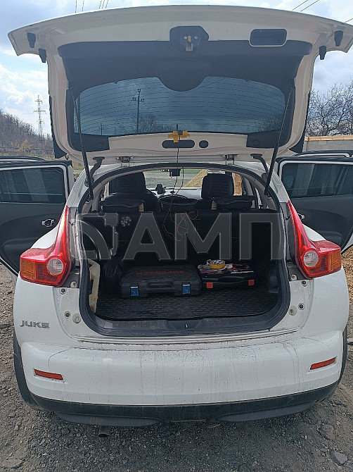 Nissan Juke 2012  - изображение 2