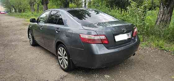 Toyota Camry 2006 Красный Луч