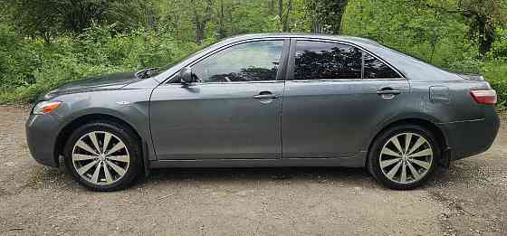 Toyota Camry 2006 Красный Луч