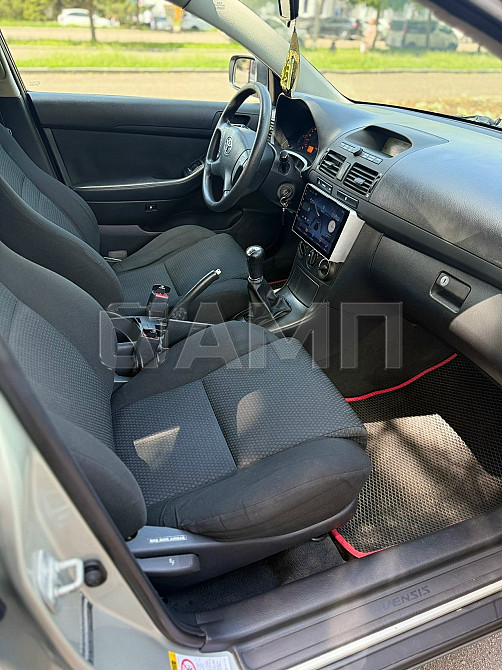 Toyota Avensis 2005  - изображение 4