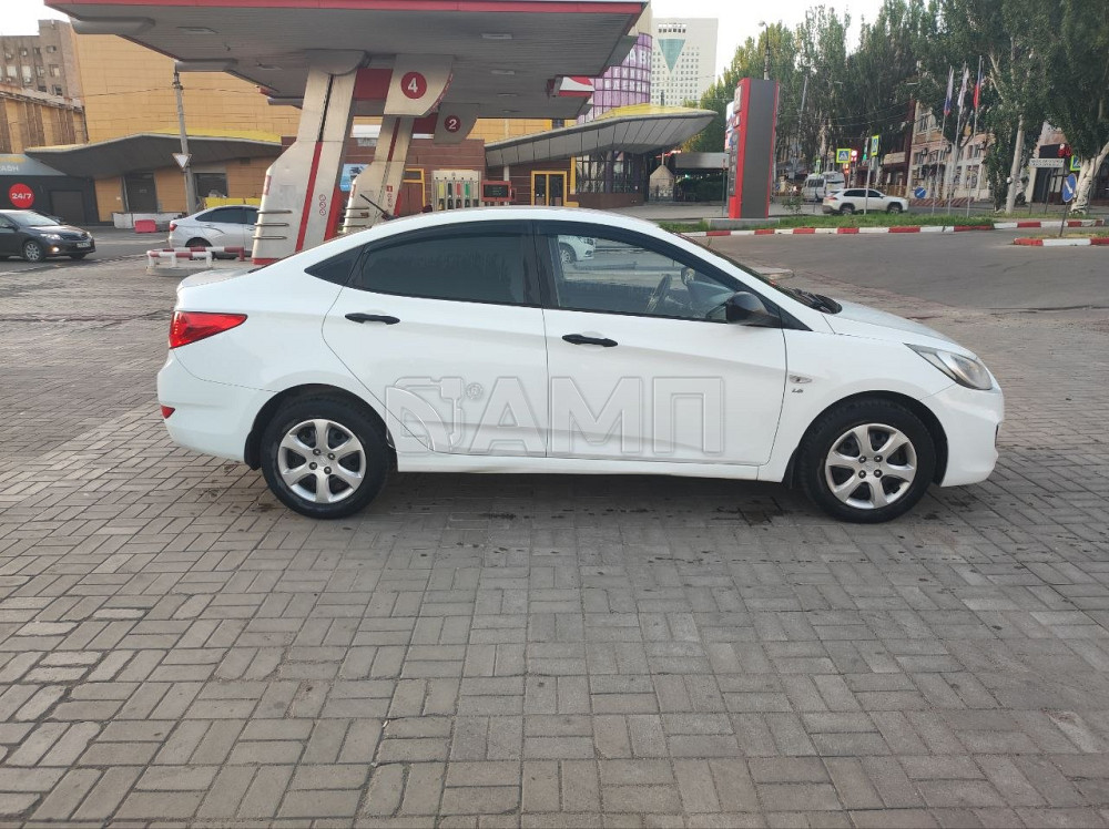 Hyundai Solaris 2014  - изображение 1