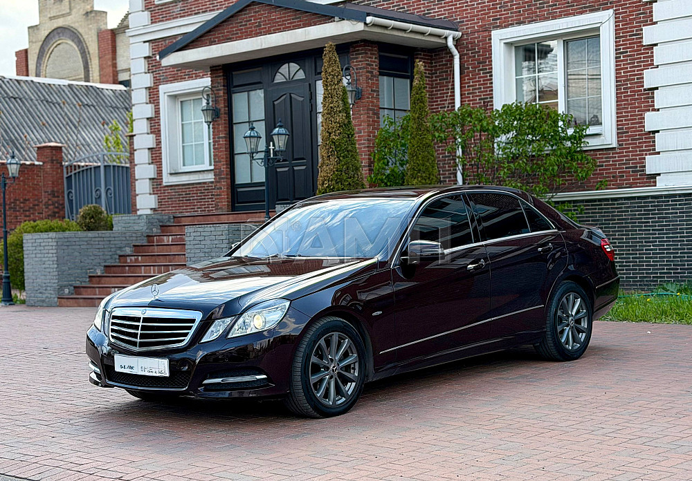 Mercedes-Benz W212 2011  - изображение 10