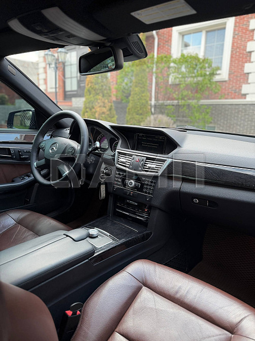 Mercedes W212 2011  - изображение 3
