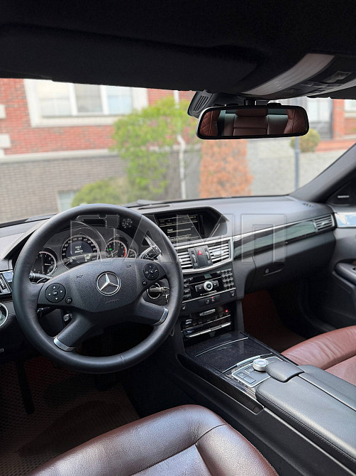 Mercedes W212 2011  - изображение 5