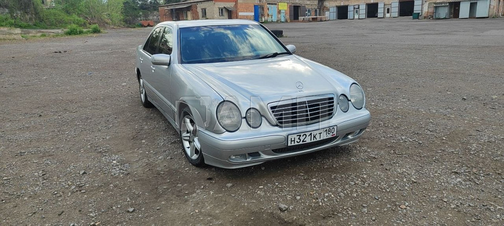 Mercedes W210 2000  - изображение 5
