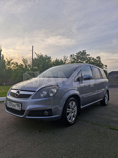 Opel Zafira B 2005  - изображение 10