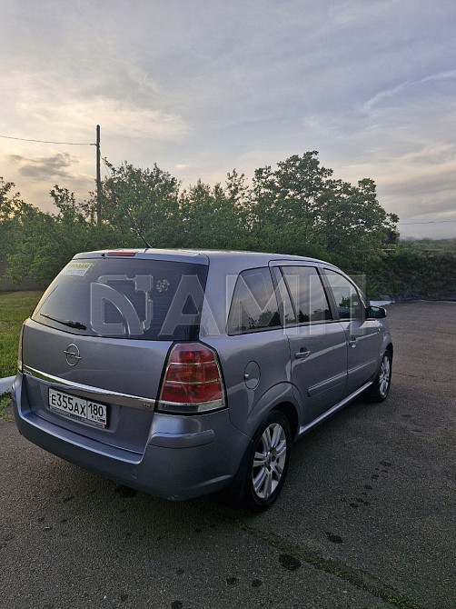 Opel Zafira B 2005  - изображение 4