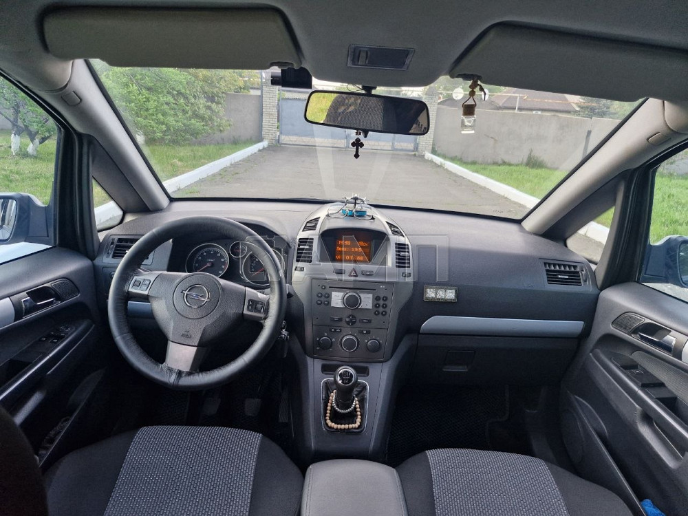 Opel Zafira B 2005  - изображение 3
