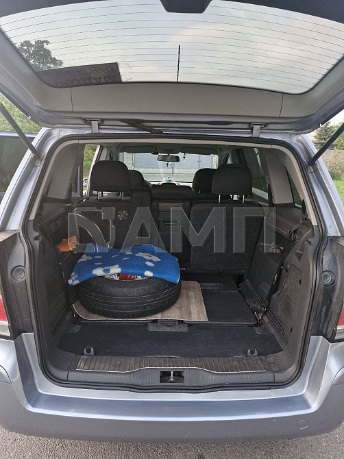 Opel Zafira B 2005  - изображение 1