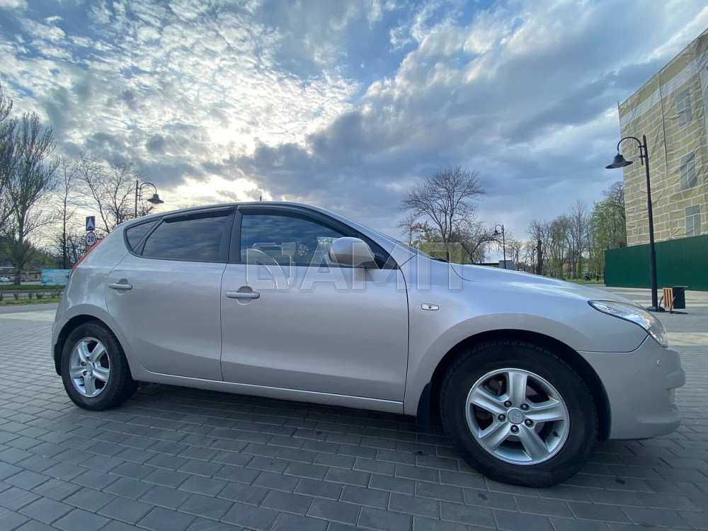 Hyundai i30 2008  - изображение 10