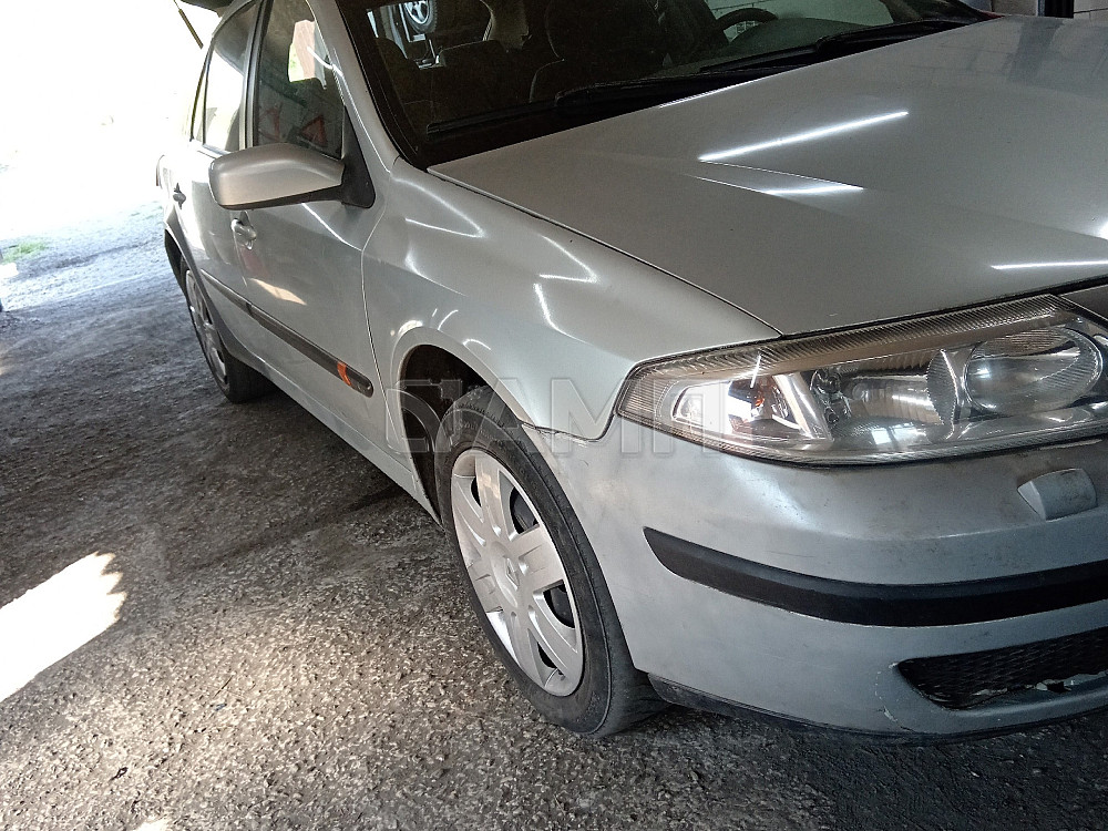 Renault Laguna 2002  - изображение 2