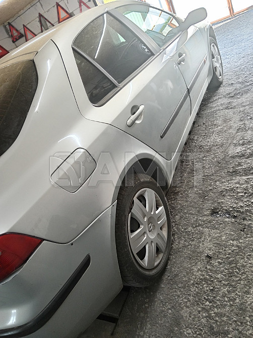 Renault Лагуна 2002  - изображение 8