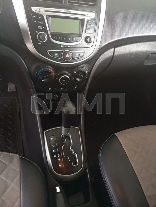 Hyundai Solaris 2012  - изображение 8