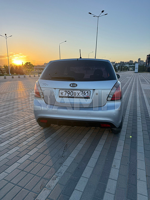 KIA Rio 2010  - изображение 8