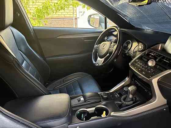 Lexus NX 200t 