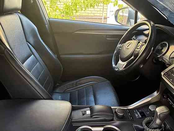 Lexus NX 200t 