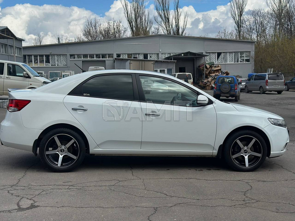 KIA Cerato  - изображение 1