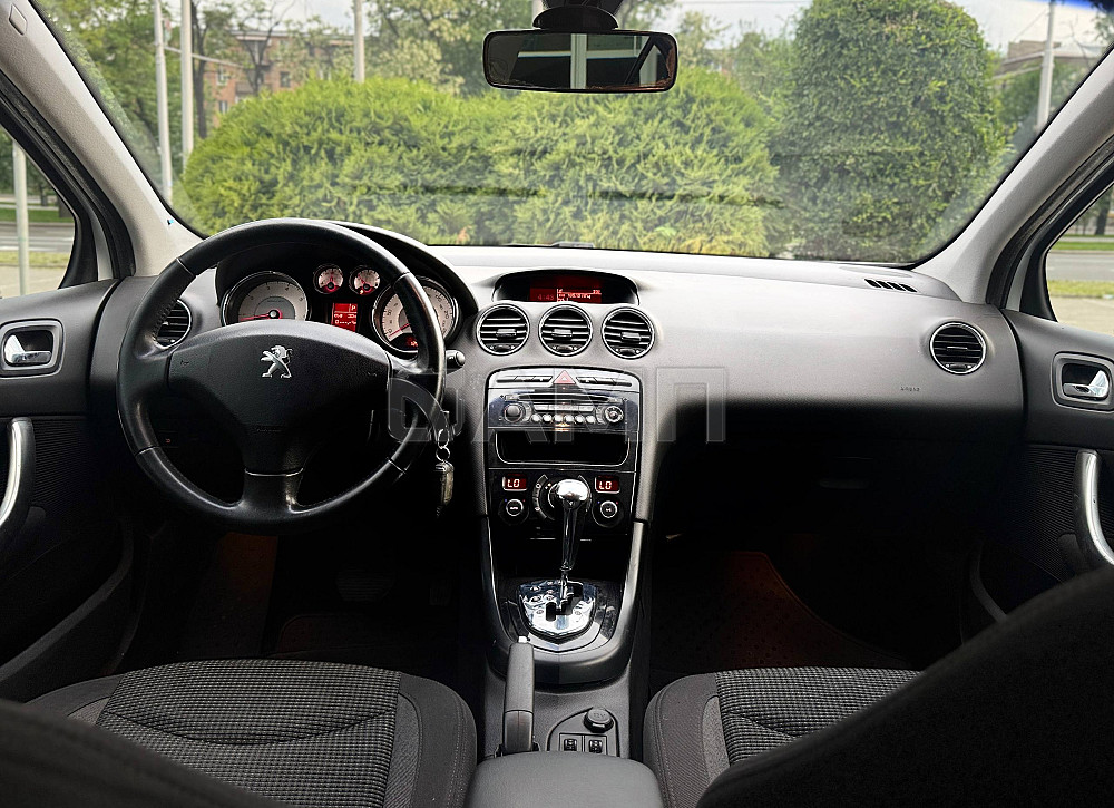 Peugeot 408 2012  - изображение 1