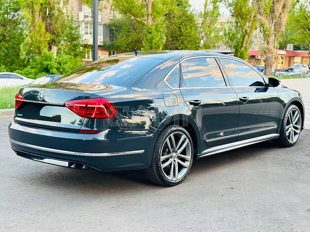 Volkswagen Passat 2016 Алчевск - изображение 7