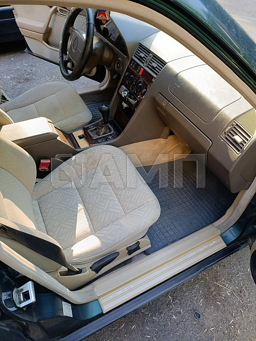 Mercedes-Benz C220 1994  - изображение 7