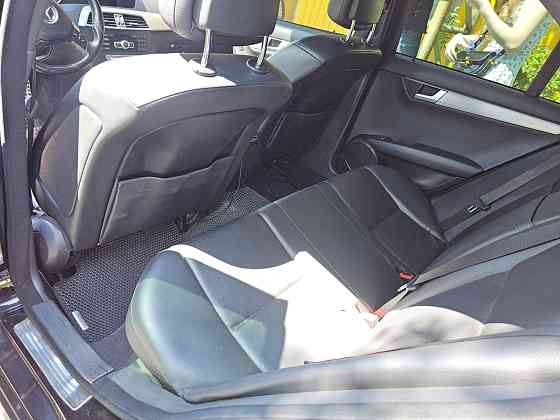 Mercedes-Benz C250 2012 