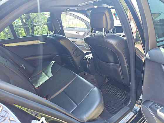 Mercedes-Benz C250 2012 