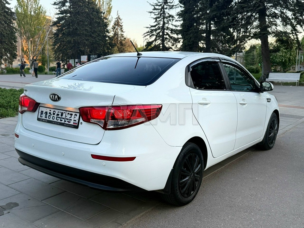 KIA Rio 2016  - изображение 5