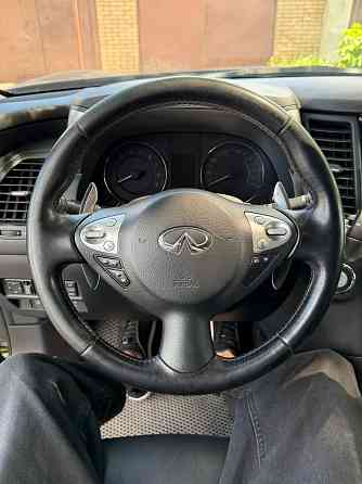Infiniti FX37S 