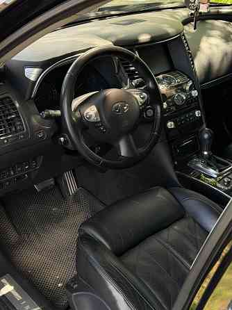 Infiniti FX37S 