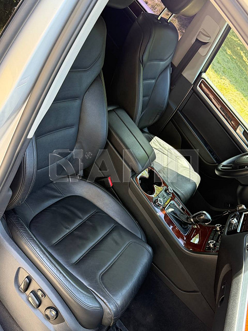 Volkswagen Touareg 2010  - изображение 6