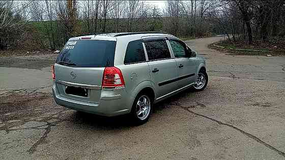 Opel Zafira B 2011 Макеевка