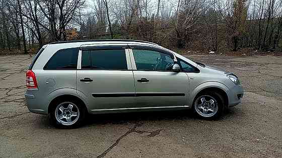 Opel Zafira B 2011 Макеевка