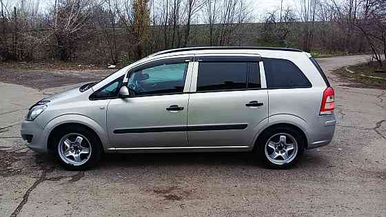 Opel Zafira B 2011 Макеевка