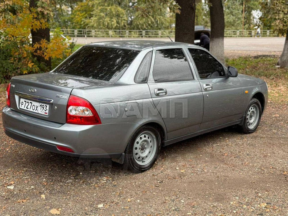 Lada Priora 2011  - изображение 1