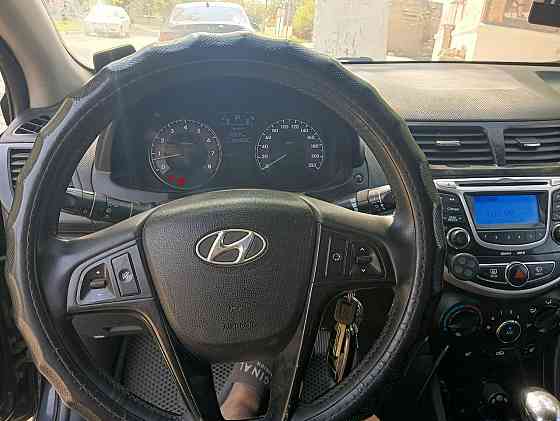 Hyundai Solaris 2011 Енакиево