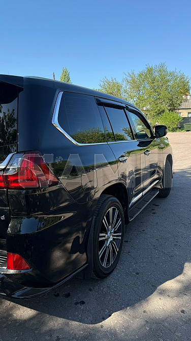 Lexus LX 2015  - изображение 9