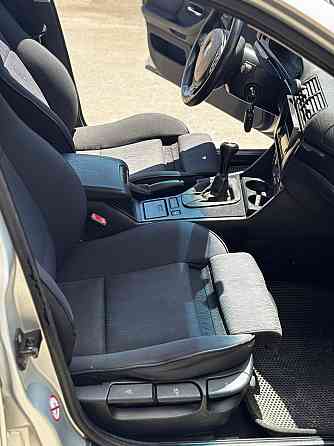 BMW E39 2000 Ясиноватая