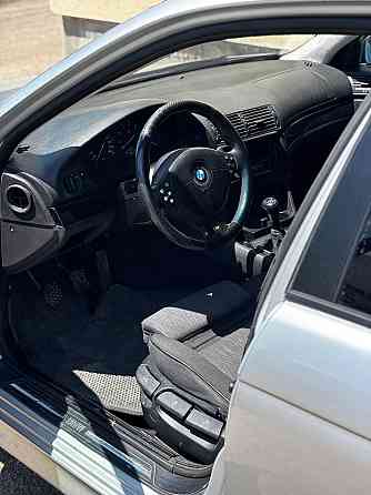BMW E39 2000 Ясиноватая