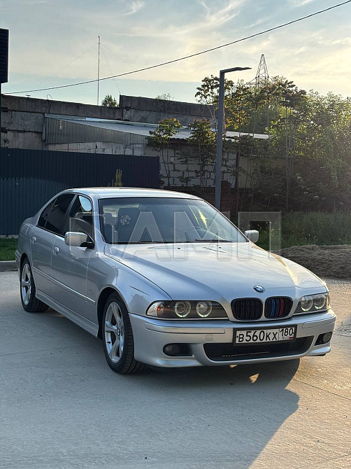 BMW E39 2000 Ясиноватая - изображение 8