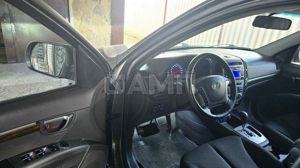 Hyundai Santa Fe 2011 Торез - изображение 4