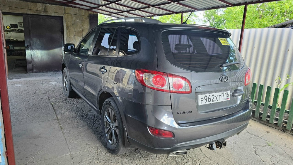 Hyundai Santa Fe 2011 Торез - изображение 6