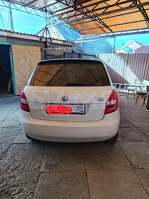 Skoda Fabia 2010  - изображение 8
