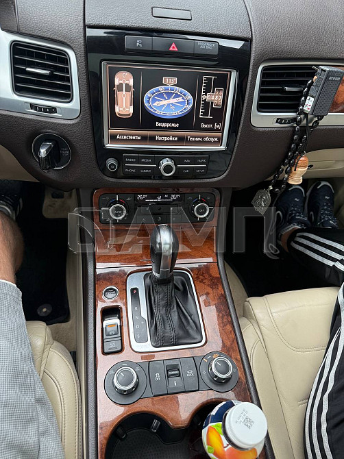 Volkswagen Touareg 2010  - изображение 5