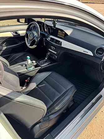 Mercedes-Benz C180 2011 