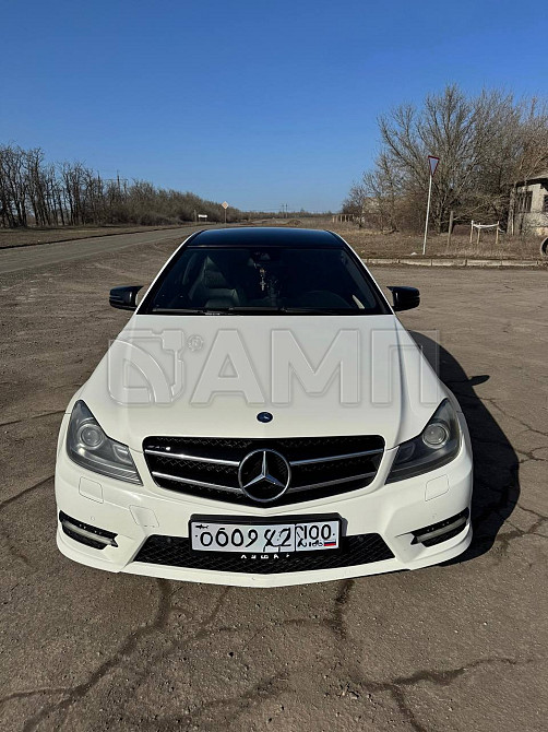 Mercedes-Benz C180 2011  - изображение 4