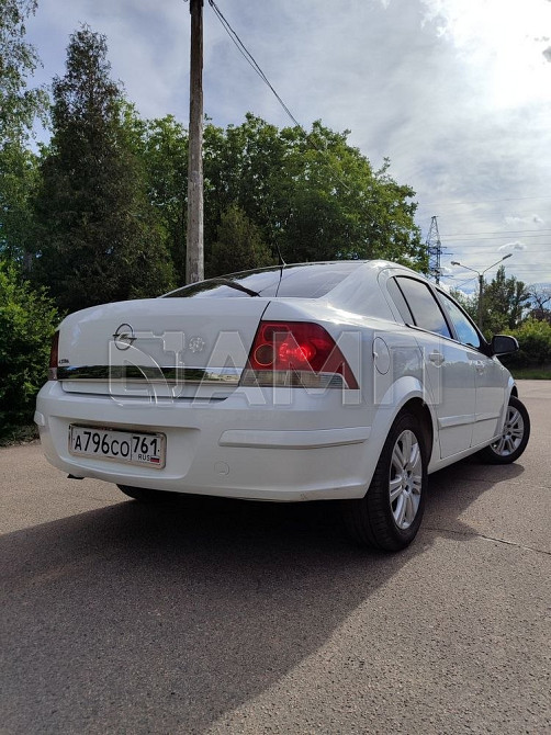 Opel Astra 2012  - изображение 9